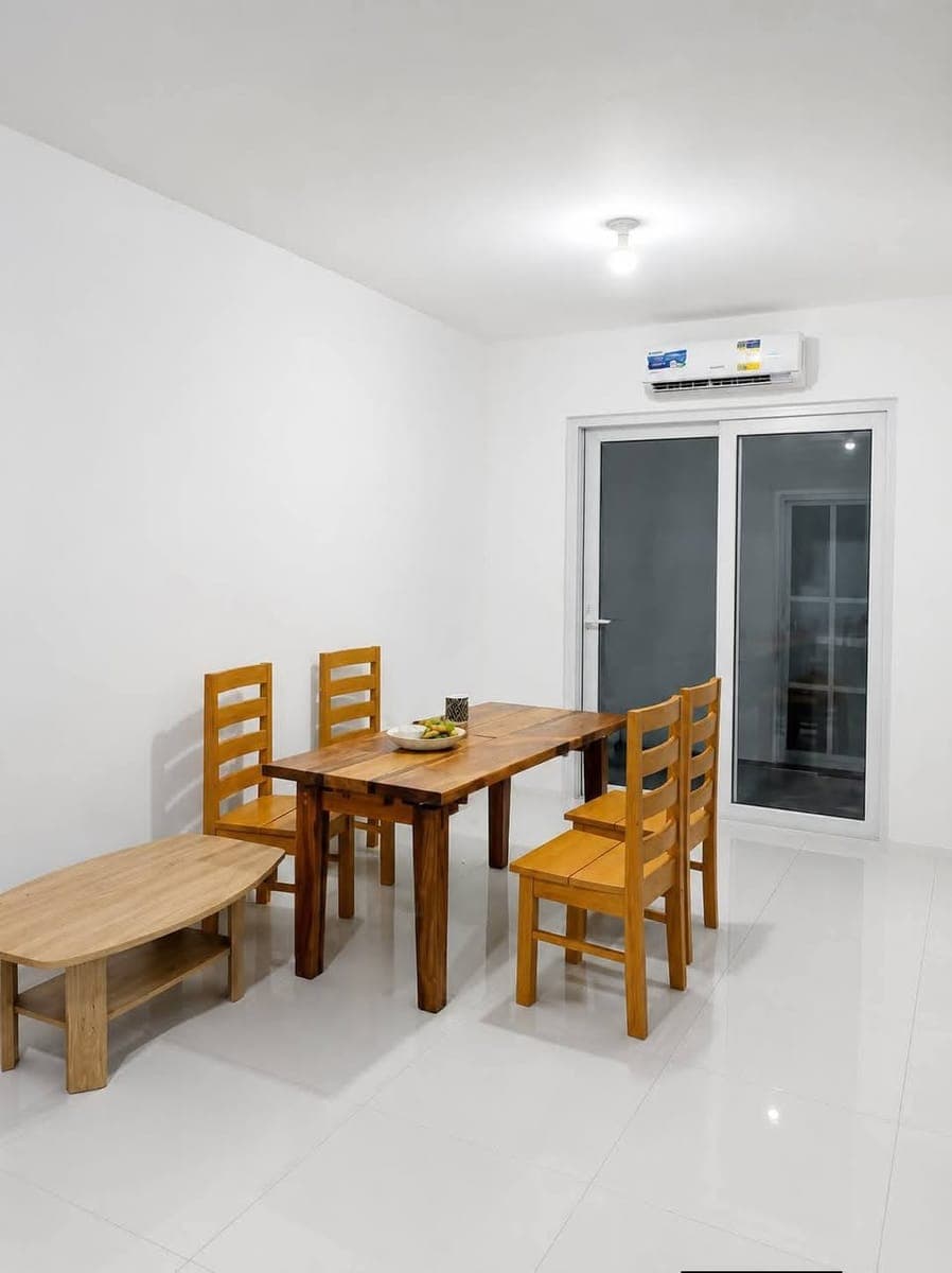 4-BEDROOM END UNIT FOR RENT – PONTEFINO ESTATES - photo 2