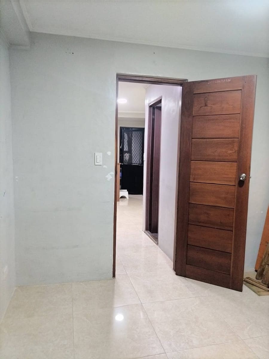 1BR apartment with balcony located in East Rembo available last week of May - photo 5