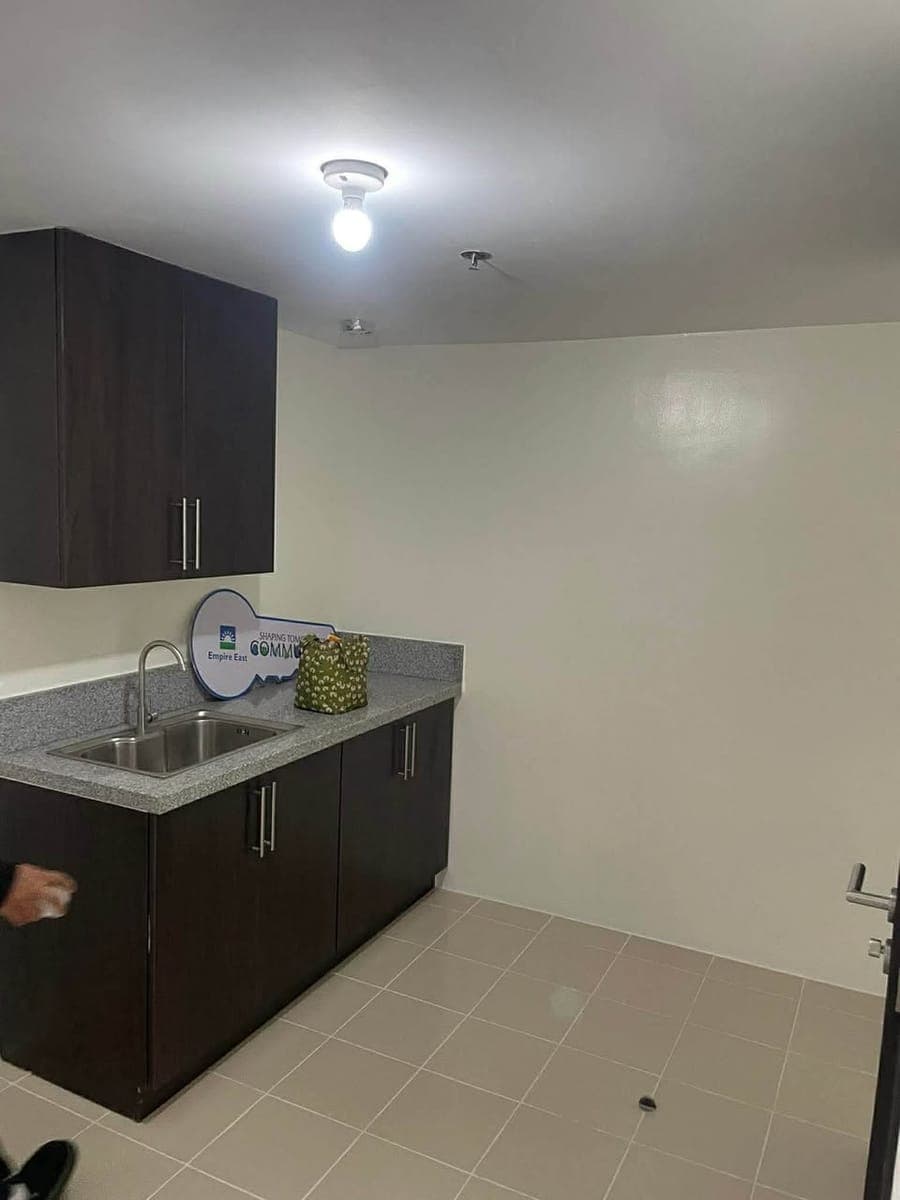 2BR UNIT FOR RENT - photo 1