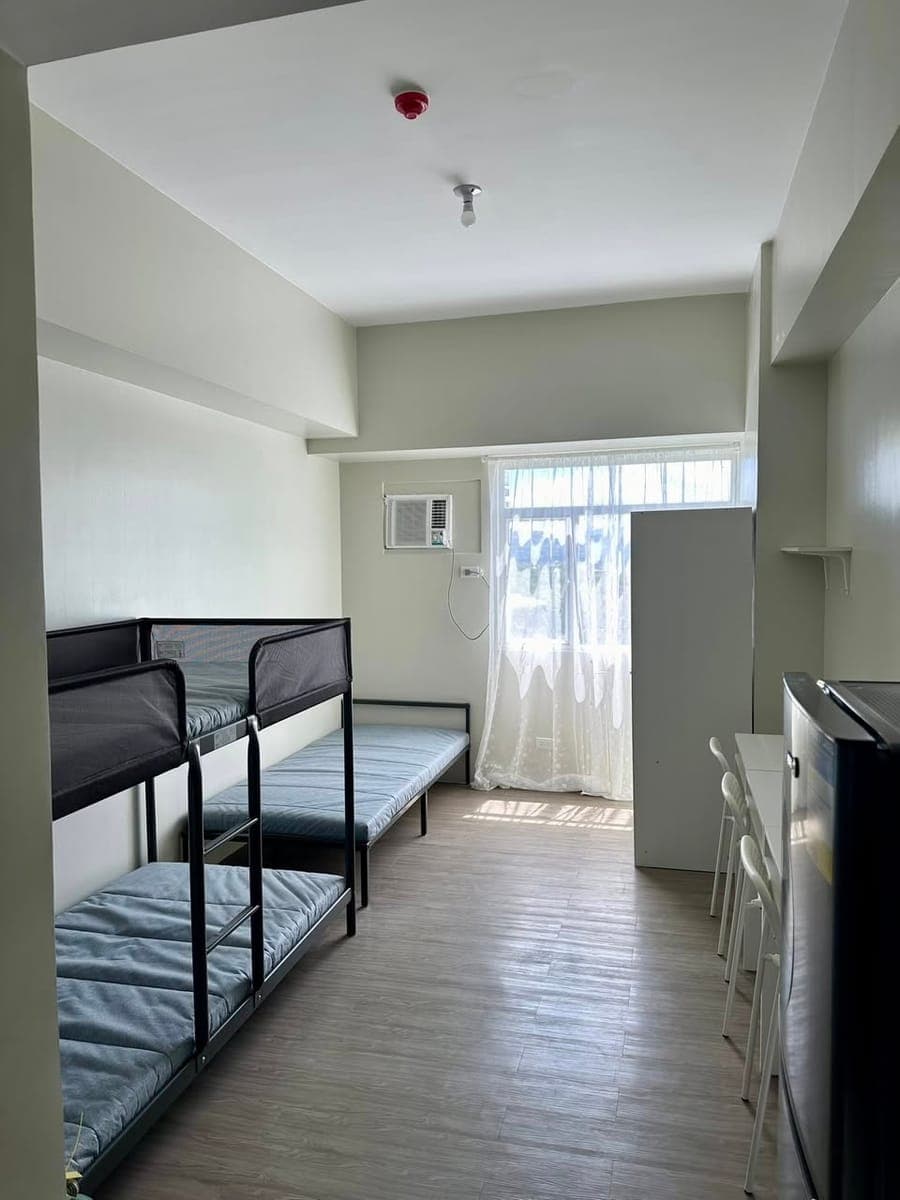 🏙️ Condo For Rent! - photo 1