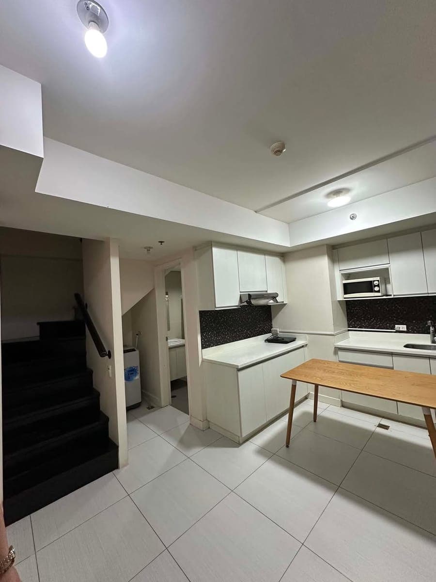 1Br loft 𝗨𝗡𝗜𝗧 𝗳𝗼𝗿 𝗥𝗘𝗡𝗧 - photo 4