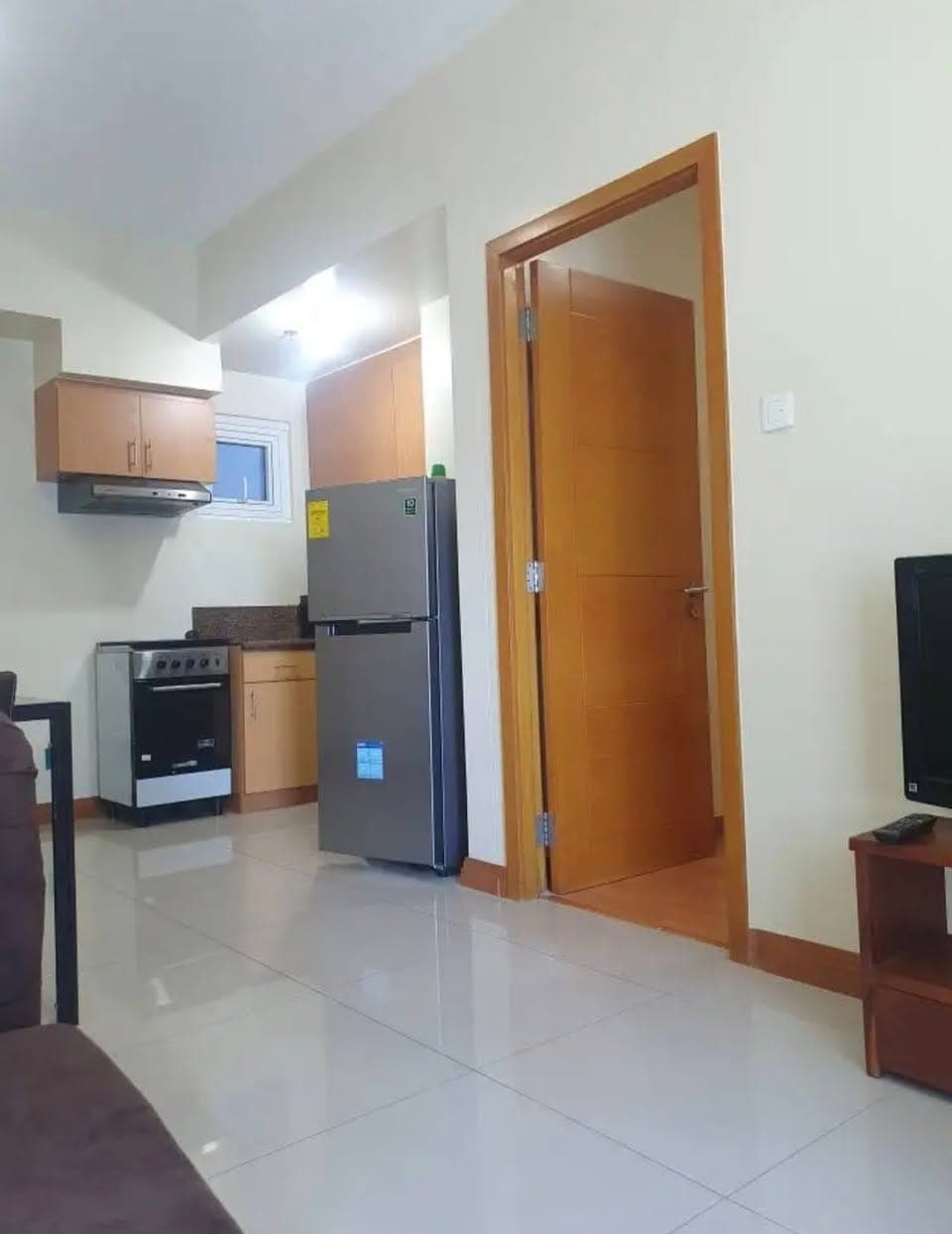 30k 1br for rent in BGC high street - photo 2