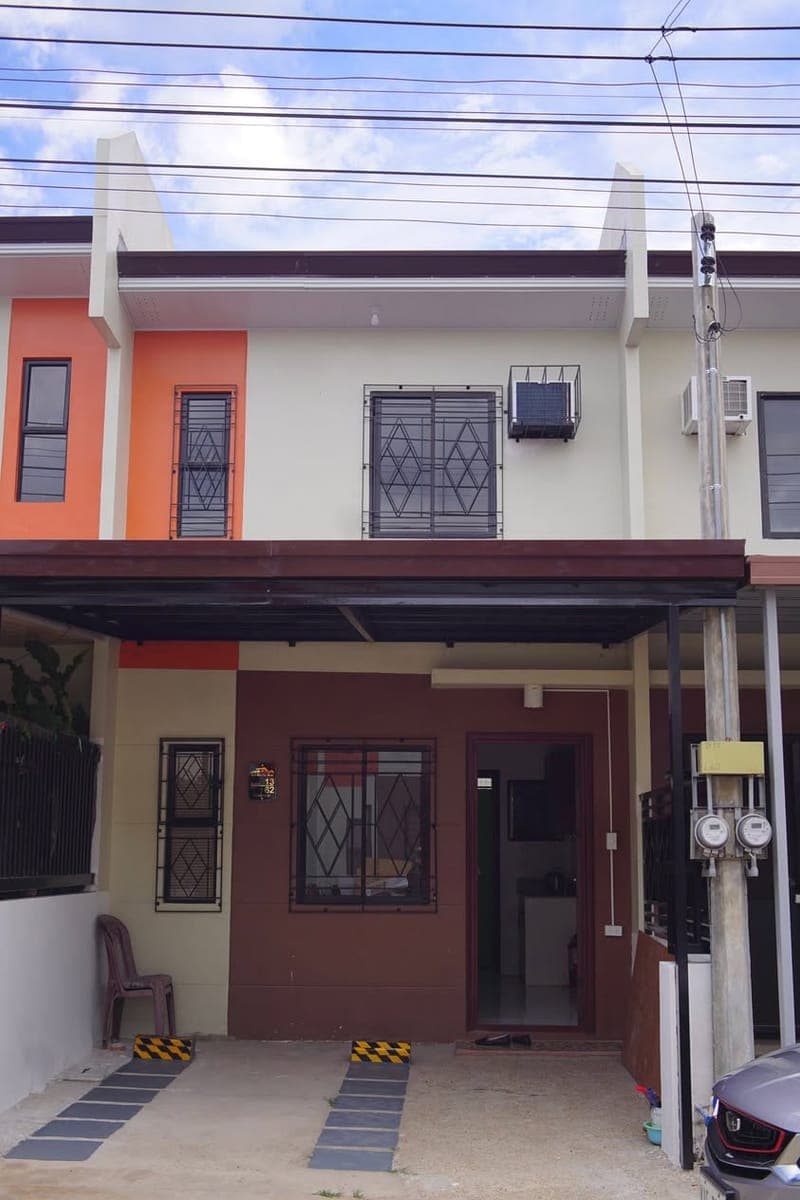 FOR RENT: BRANDNEW 2-STOREY TOWNHOUSE - photo 1