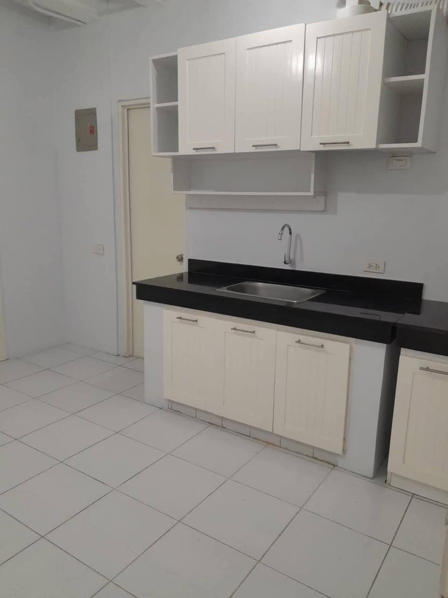 2BR APARTMENT FOR RENT - photo 4