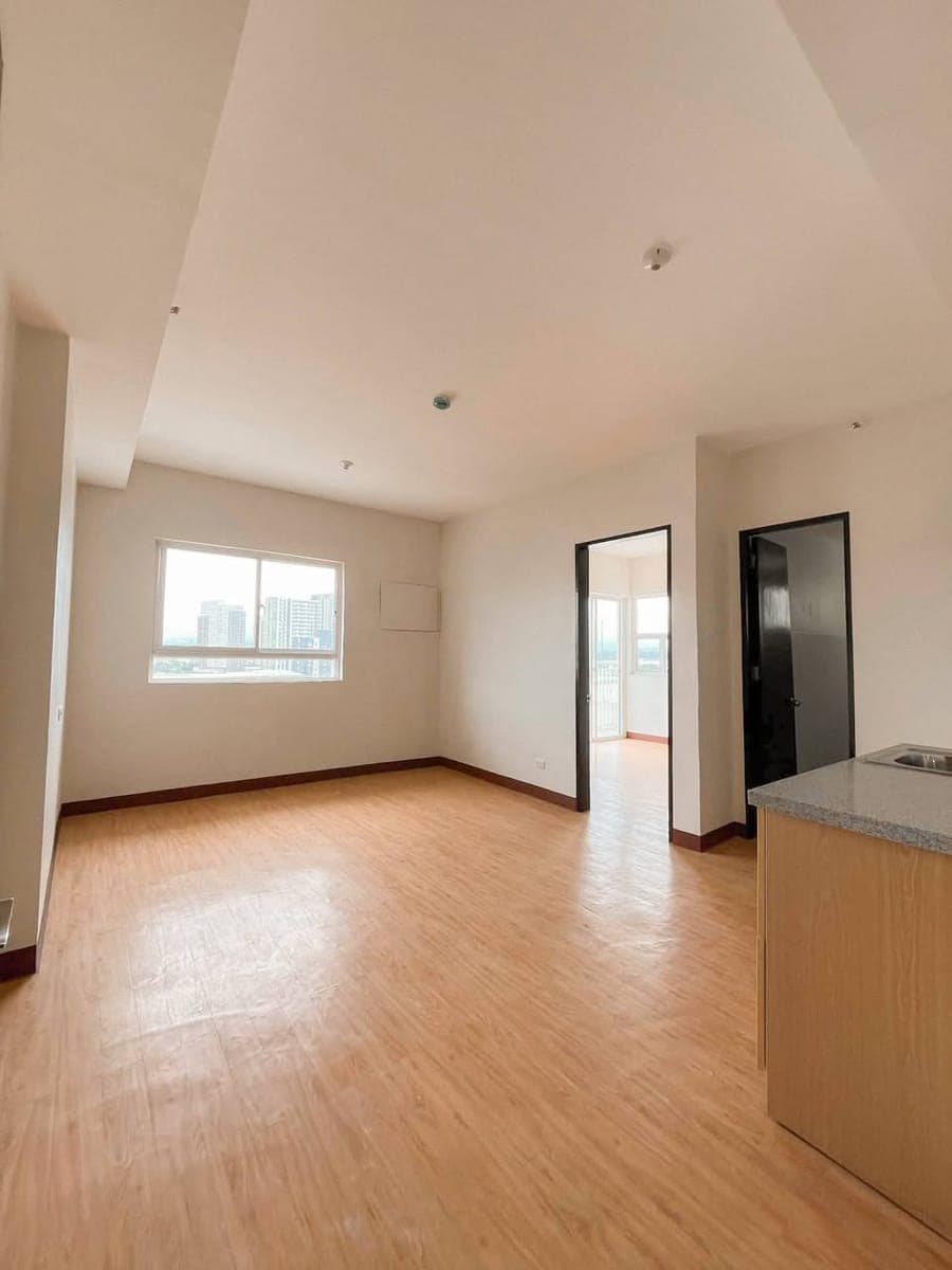 🏙️ FOR RENT – 1 BEDROOM CONDO UNIT - photo 2