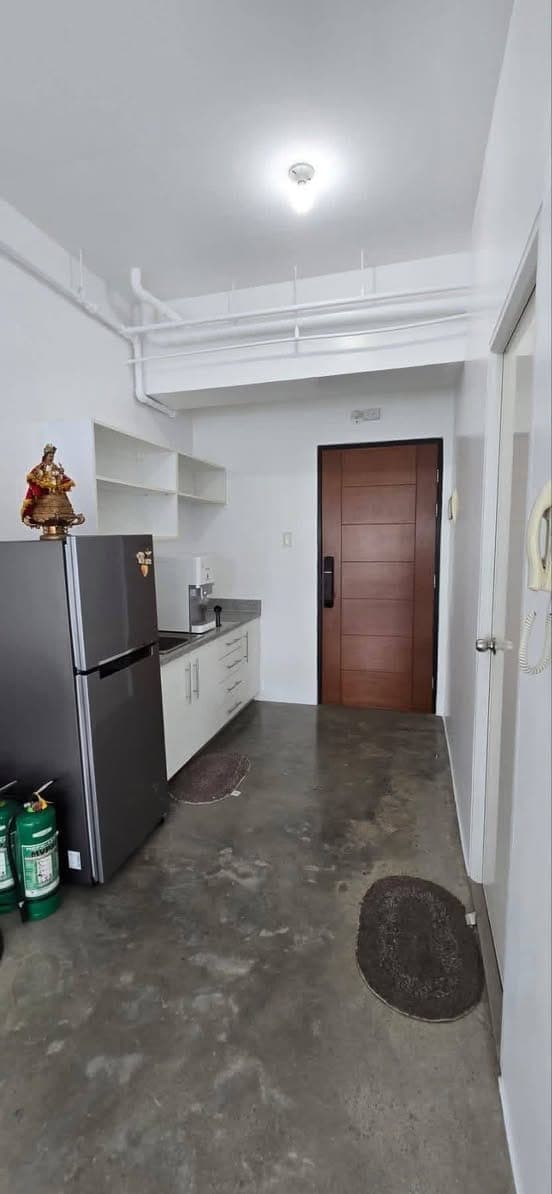 🏙️ FOR RENT: Executive Studio Unit with Unobstructed City Views! ✨ - photo 5