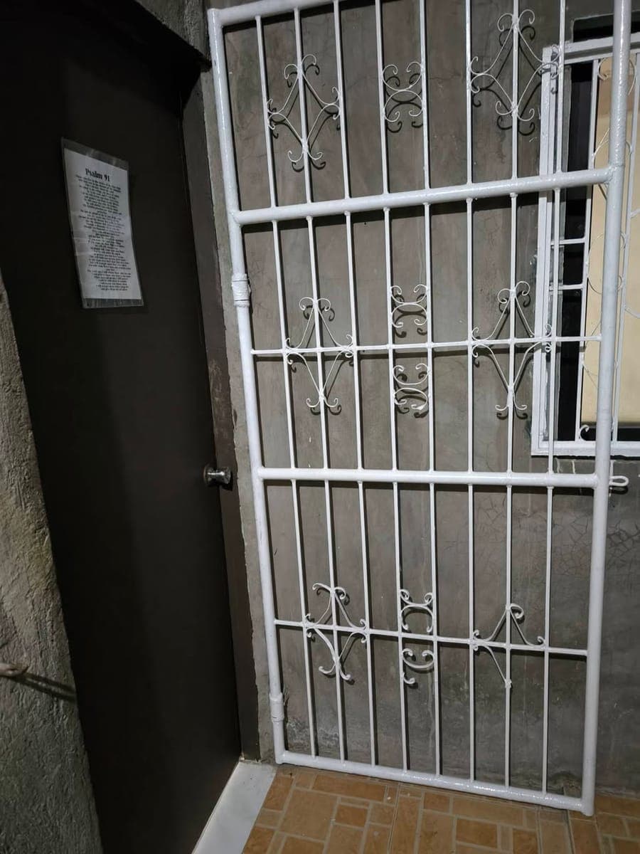 FOR RENT – Katuparan, Taguig - photo 1