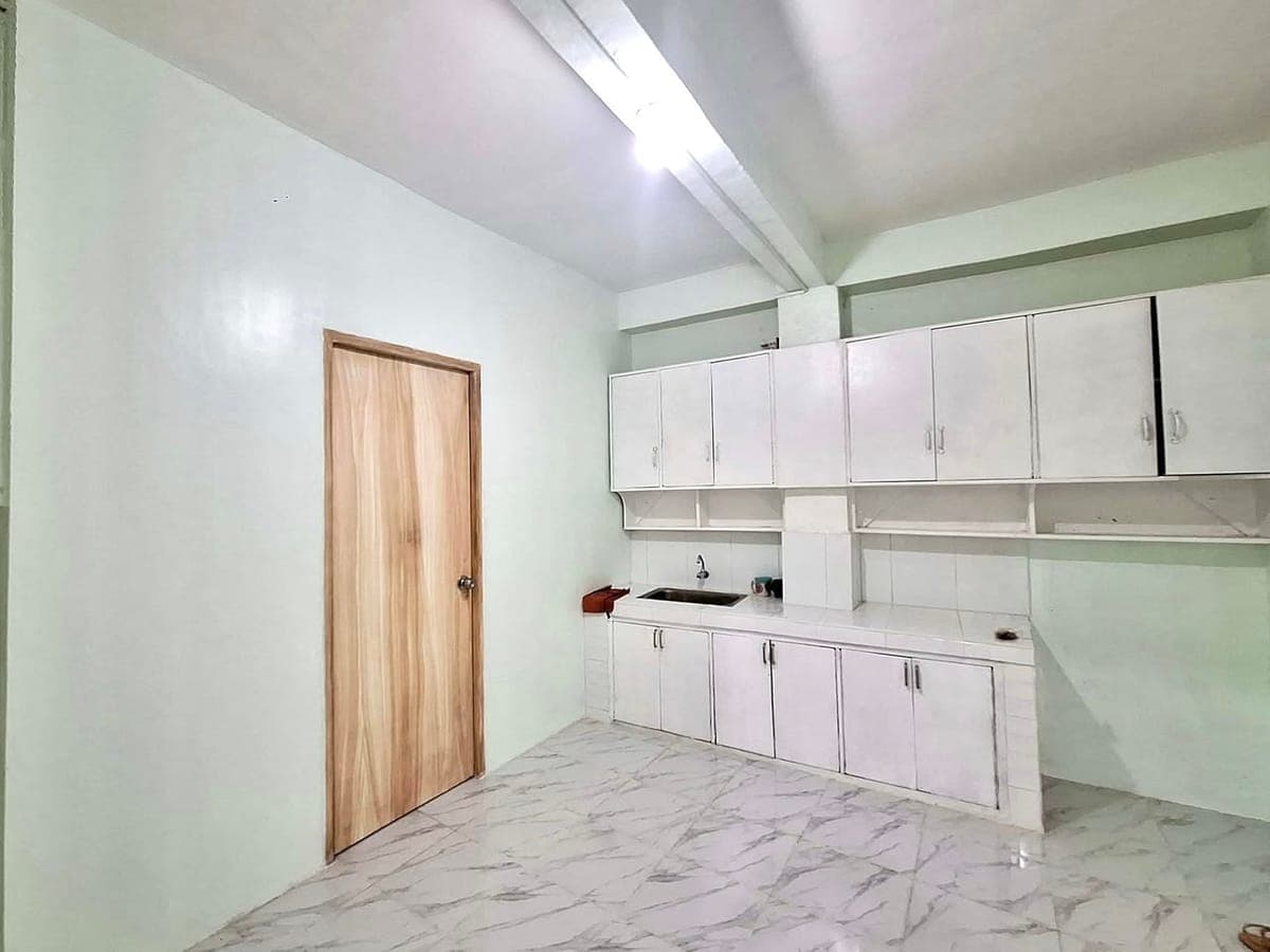 🔥 RUSH BEDSPACE FOR RENT – BGC (BESIDE PARK WEST) 🔥 - photo 1