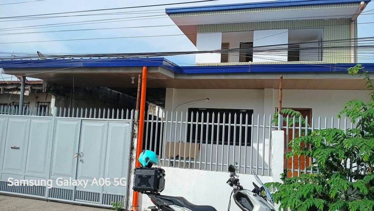 House for rent - photo 1