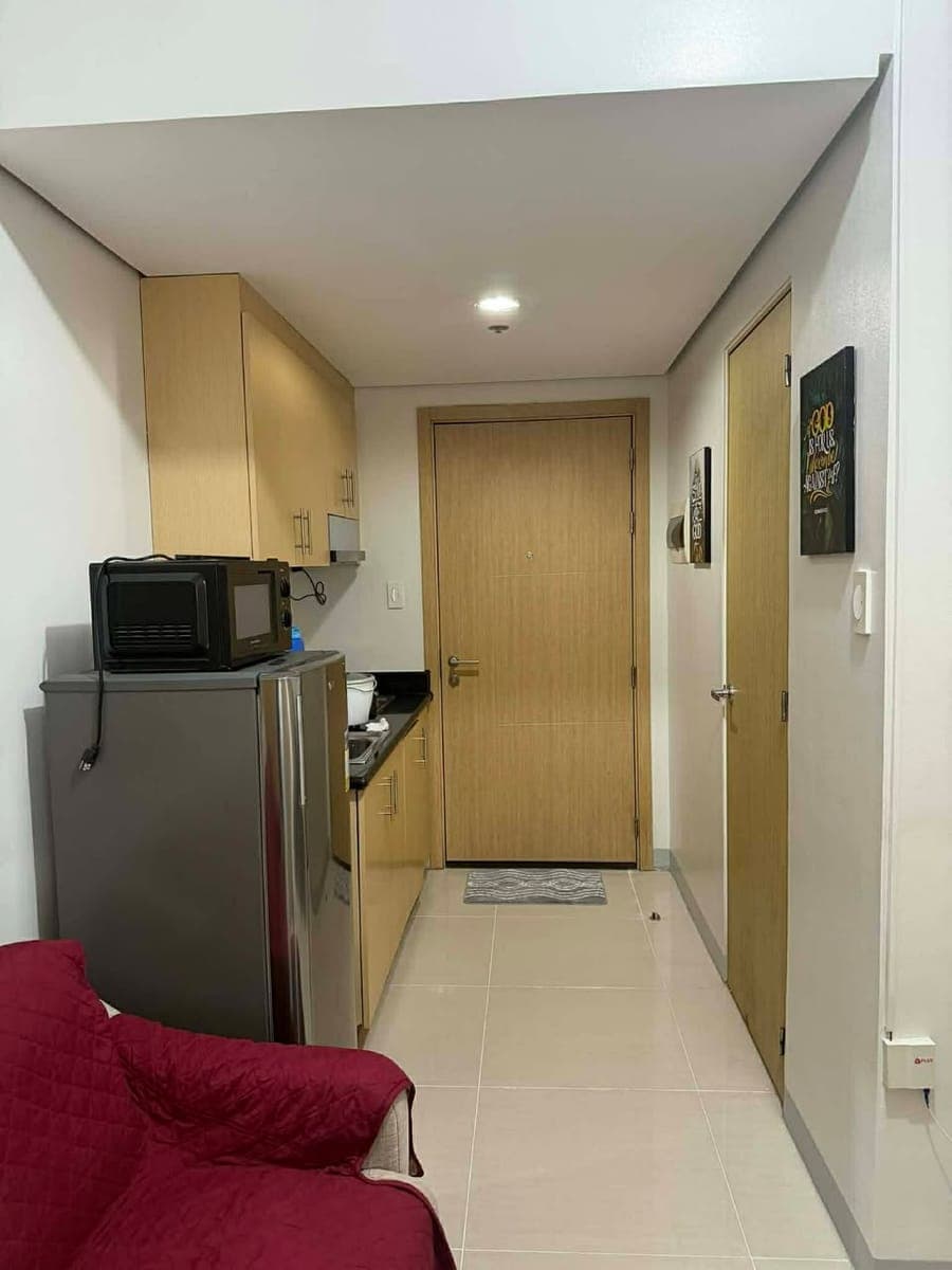 FOR RENT: Tower 4 31st Floor Grass Residences - photo 2