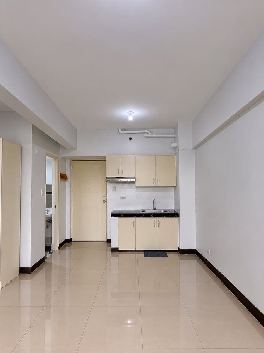 AFFORDABLE CONDO LOCATED AT MANILA RIVER CITY RESIDENCES STA ANA‼️ OVERLOOKING PASIG RIVER 🏞️ - photo 4