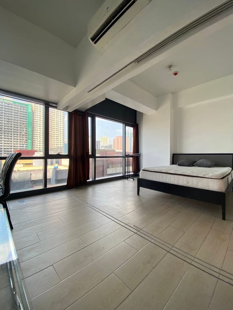 For Lease: - photo 1