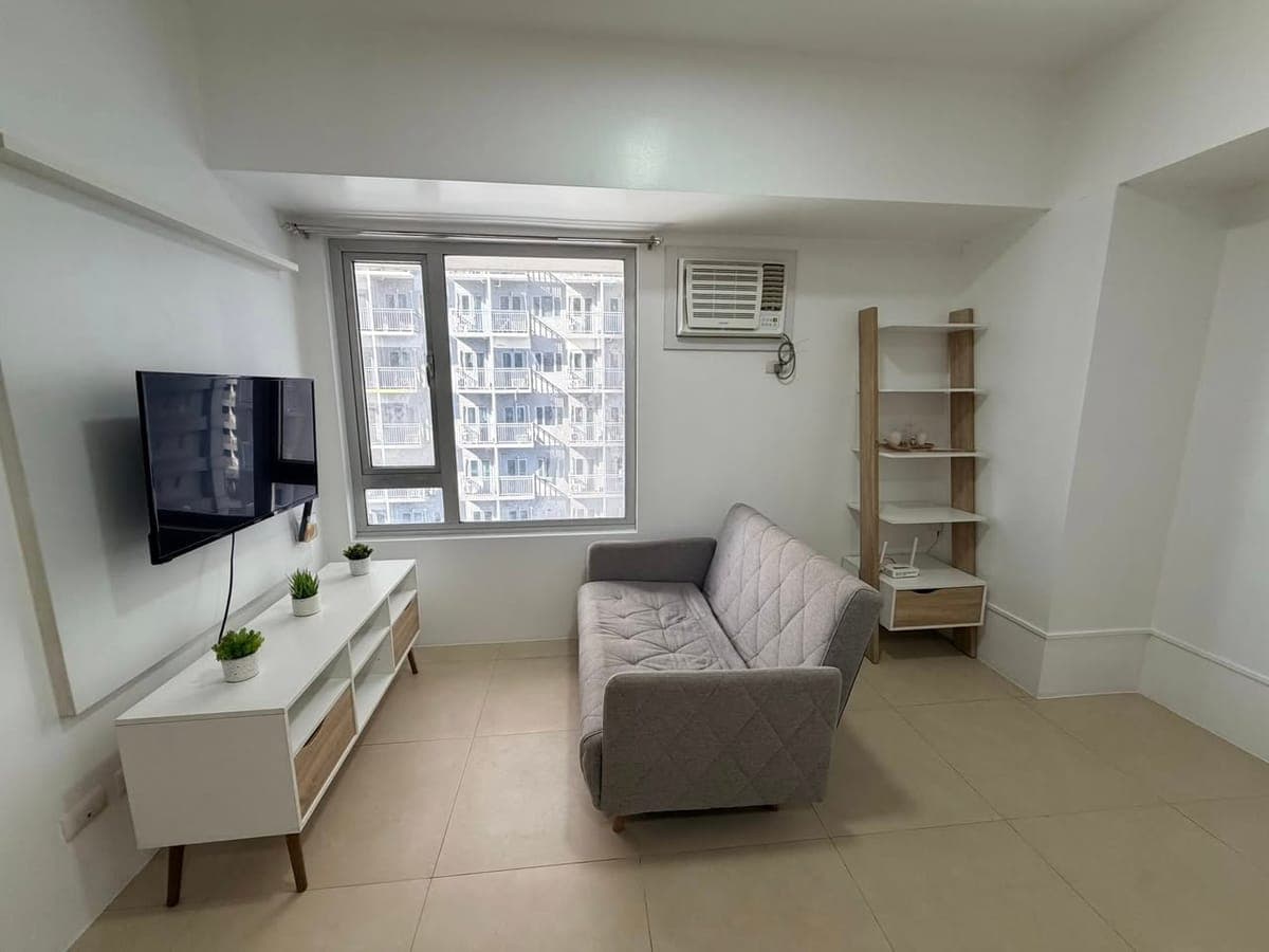 🏢 For Rent: 1-Bedroom 41sqm Furnished Condominium Unit 🏢 - photo 2