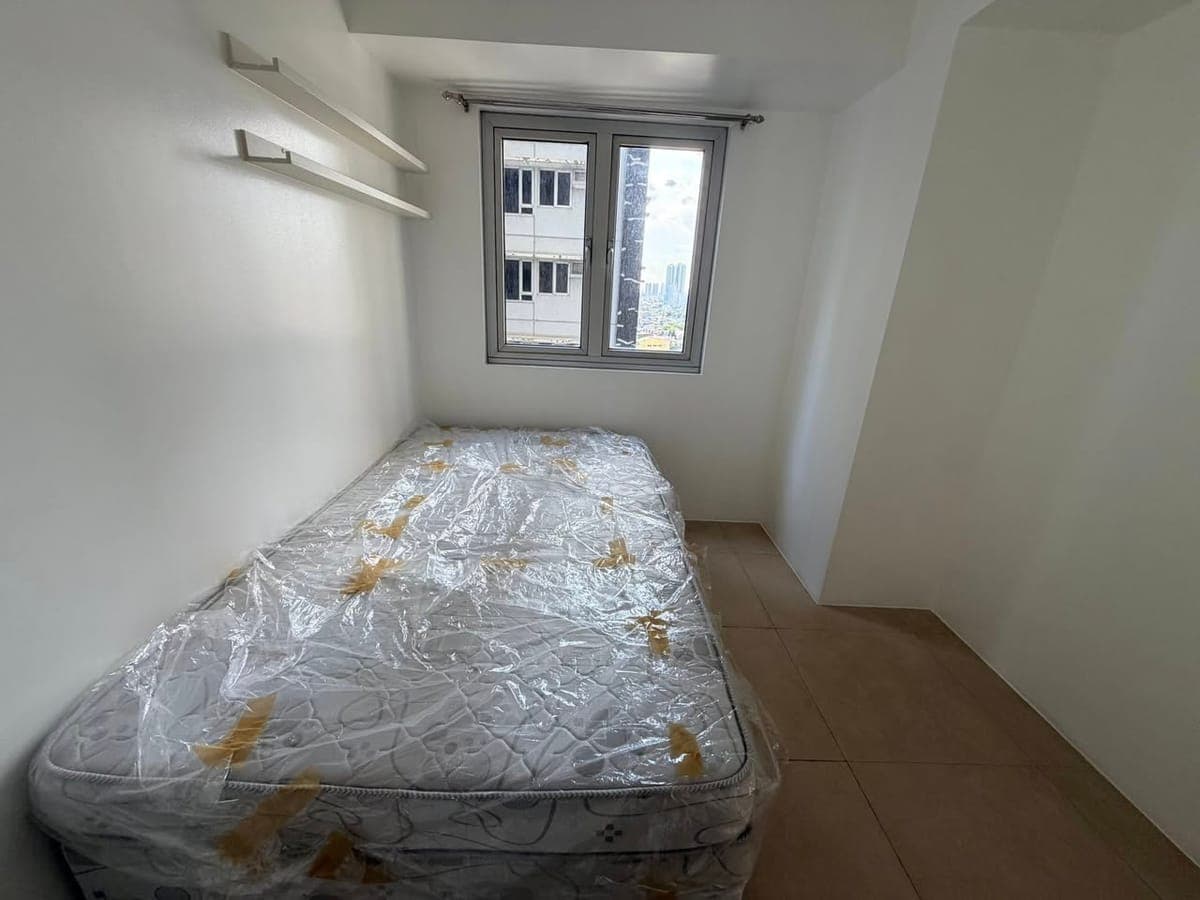 🏢 For Rent: 1-Bedroom 41sqm Furnished Condominium Unit 🏢 - photo 4