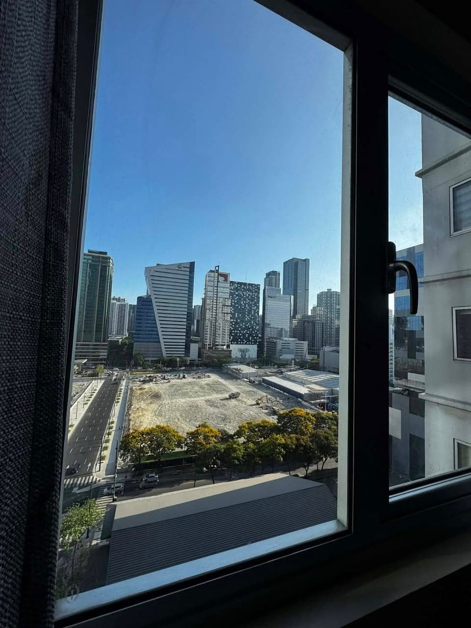 FOR RENT — Executive Studio Unit at Avida CityFlex Tower 2 BGC - 25k only - photo 1