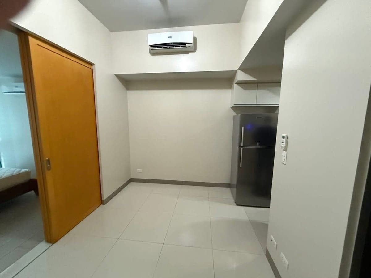 🏡 FOR RENT: - photo 2
