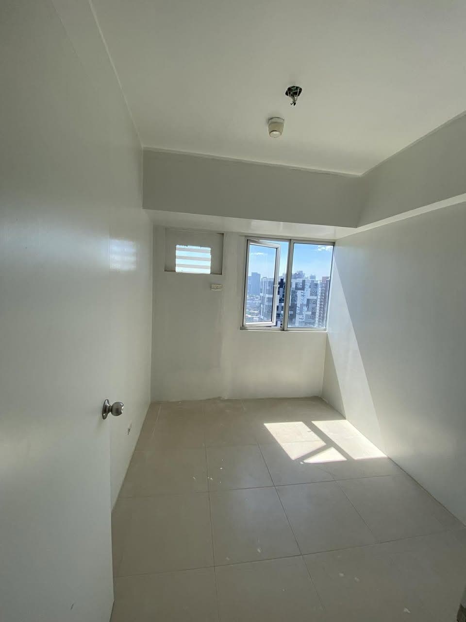 FOR RENT - photo 1
