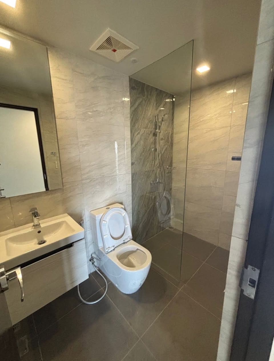 FOR RENT: - photo 3