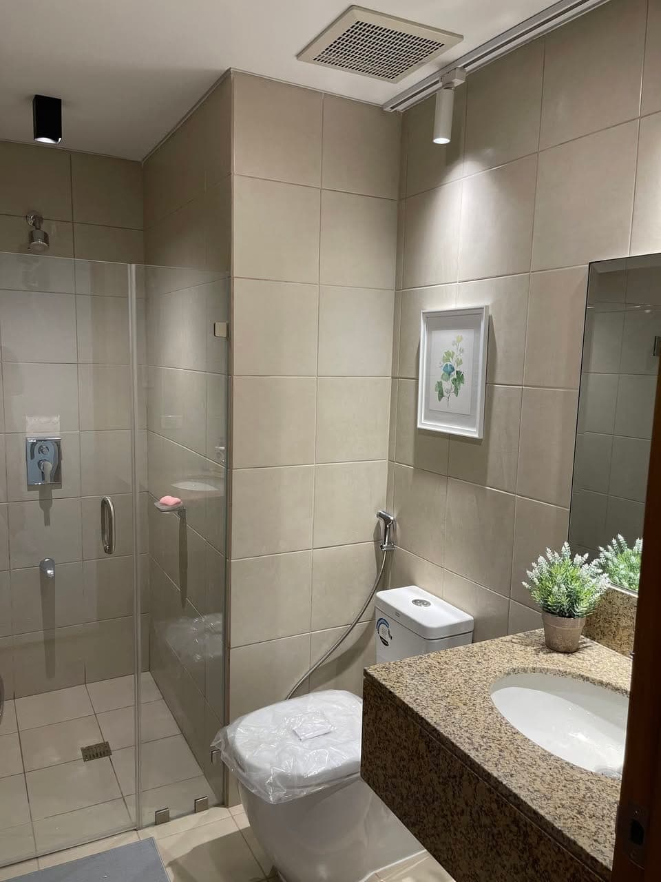 Madison Park West BGC for LEASE - photo 2