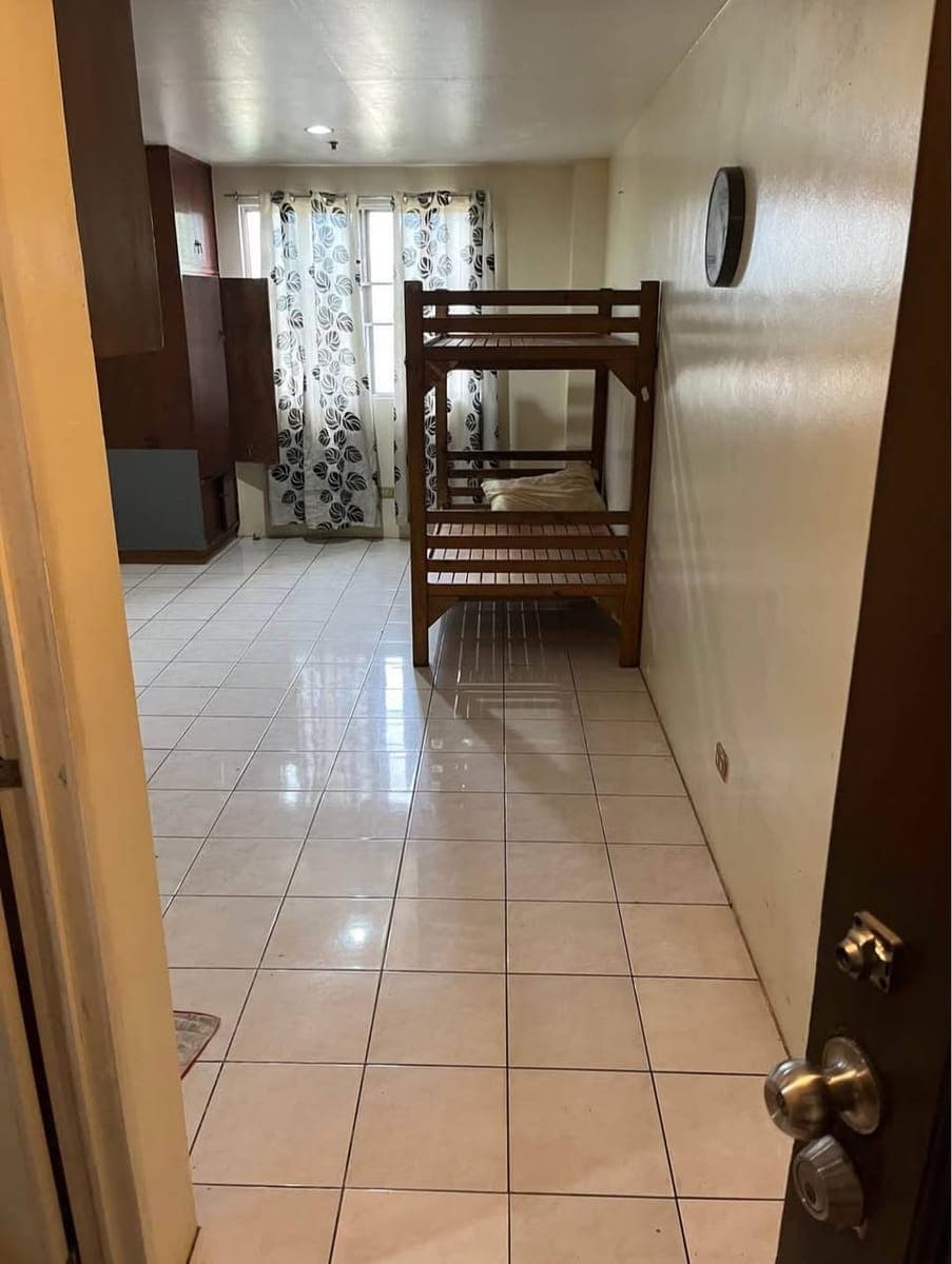 Condo Studio Unit for Rent - photo 5