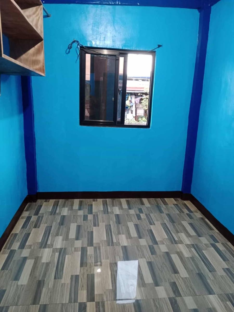 2 Bedroom APARTMENT with its own CR and SINK . (4th floor) - photo 1