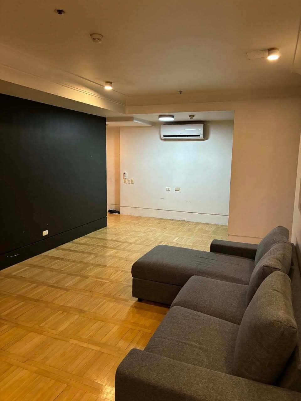 ‼️𝐅𝐎𝐑 RENT🏢ONE MCKINLEY, BGC - photo 4