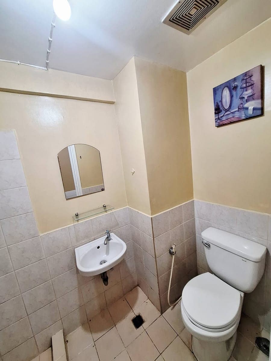 CONDO FOR RENT - photo 5