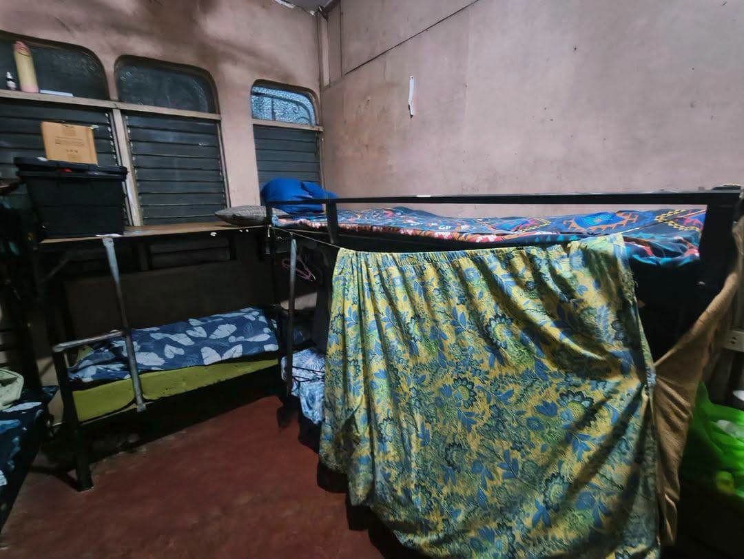 Available Room Bedspace ( Female Only) - photo 2