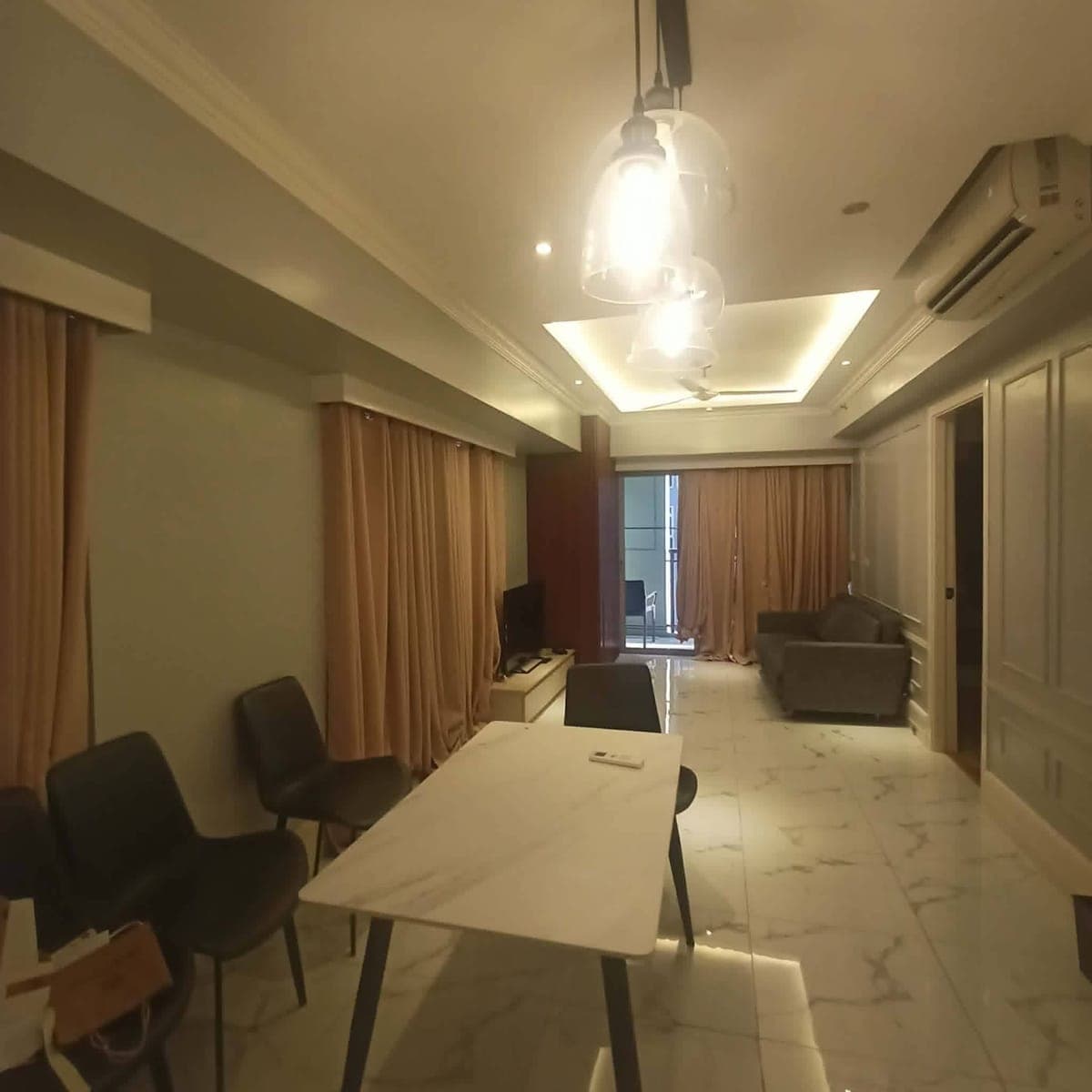 🏙️ FOR LEASE – 1BR Corner Unit w/ Balcony - photo 3