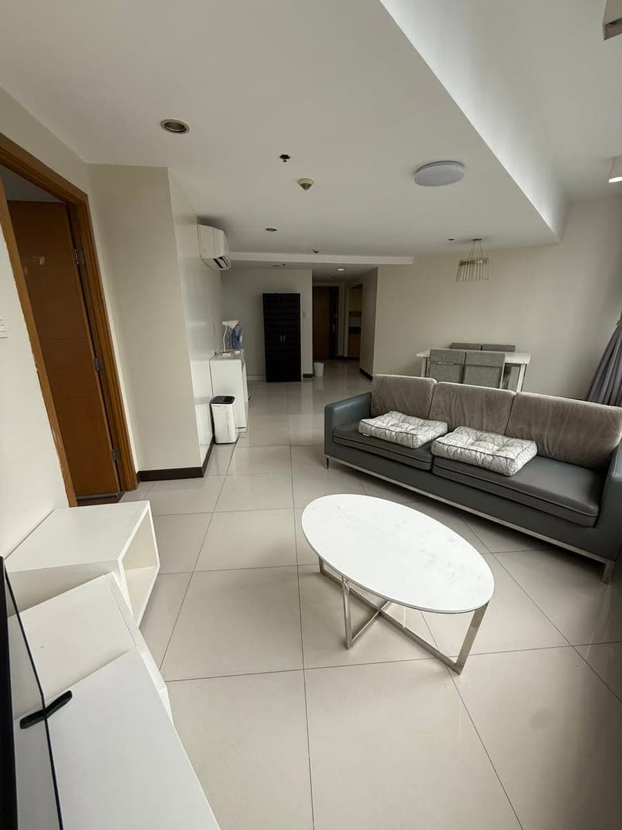 🏙️ MOVE-IN READY CONDO IN THE HEART OF MAKATI CBD!✨ - photo 4