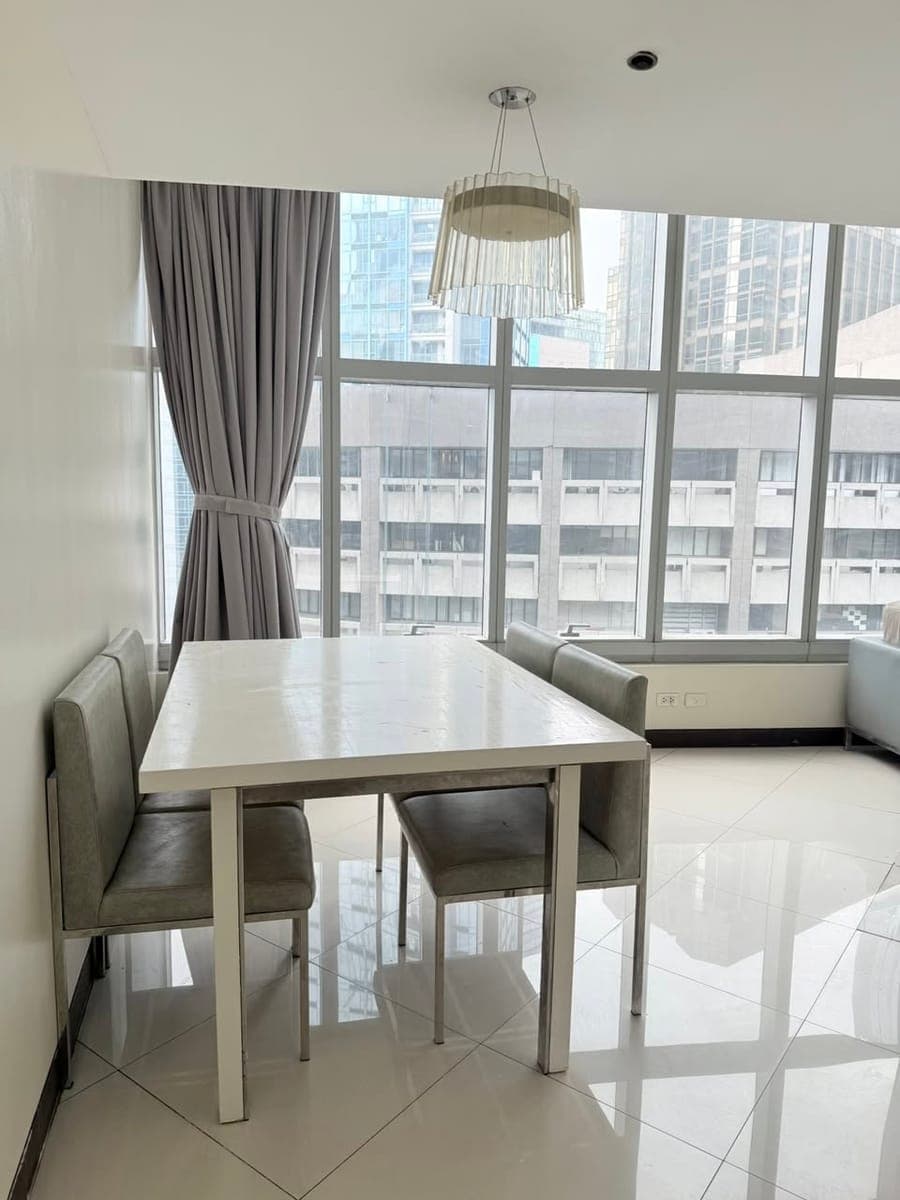 🏙️ MOVE-IN READY CONDO IN THE HEART OF MAKATI CBD!✨ - photo 5
