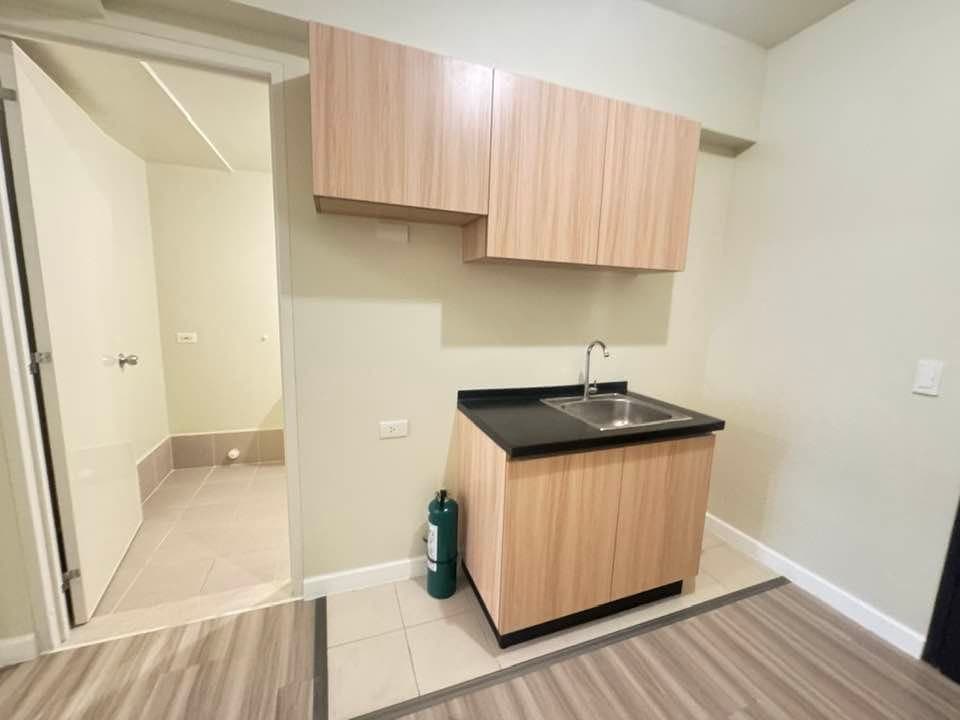 May available pa 2 units at Avida Cloverleaf Tower 2 - photo 2