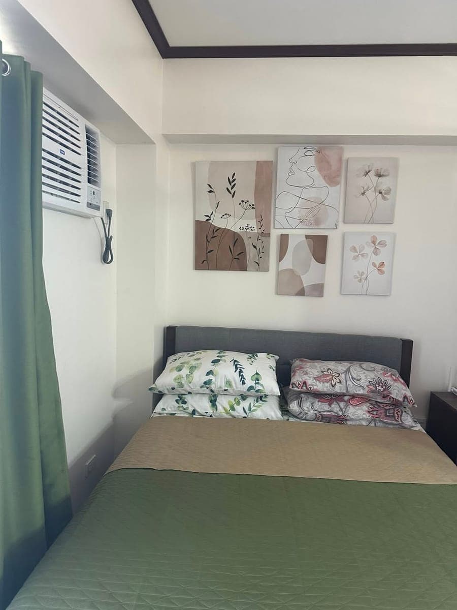 Condo unit for rent along Aurora Blvd. Q.C. 36sq.m. 3 min. walk to Anonas LRT Sta. - photo 2