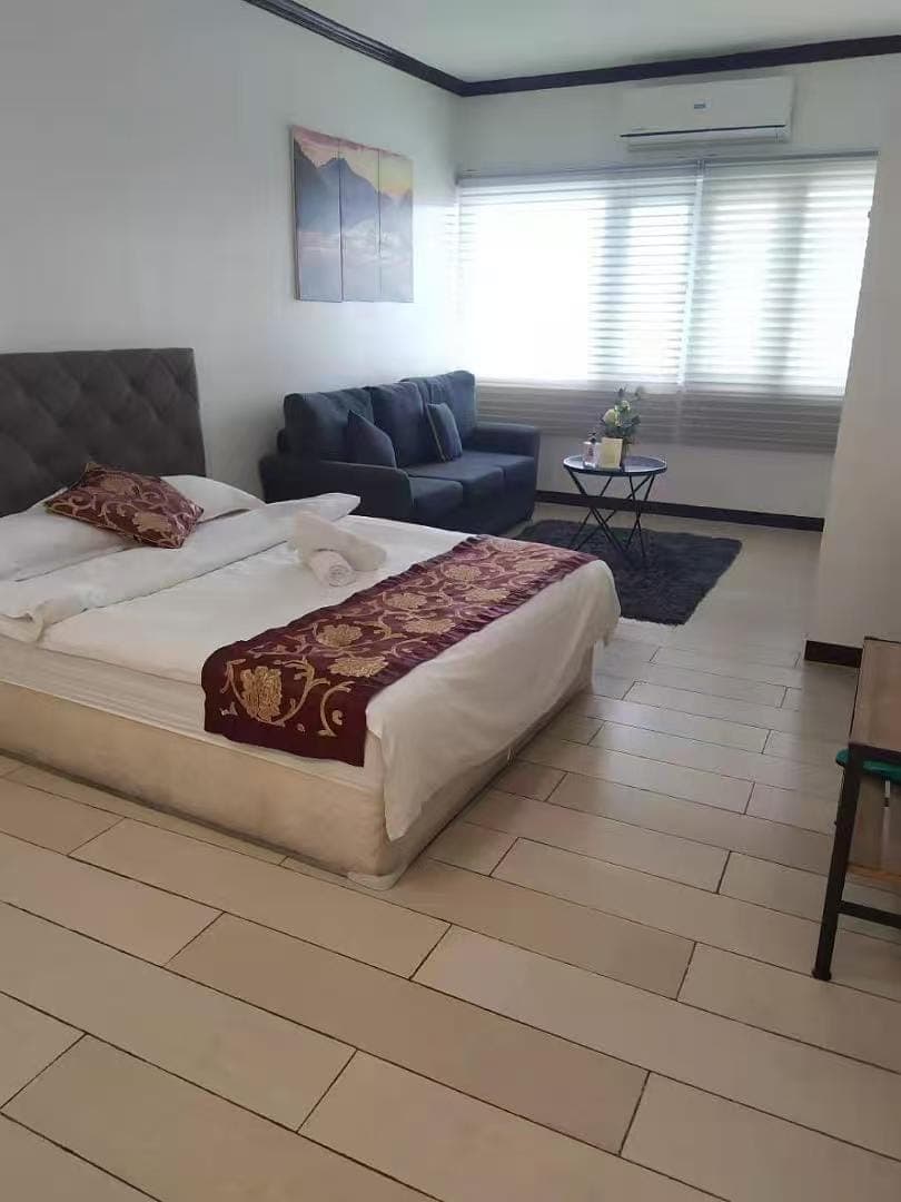 🏙️ CROWNE BAY TOWER STUDIO FOR RENT - photo 1