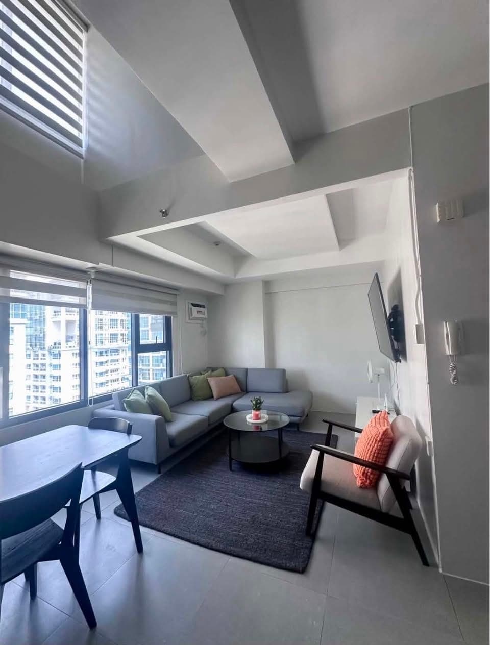 FOR RENT: - photo 1