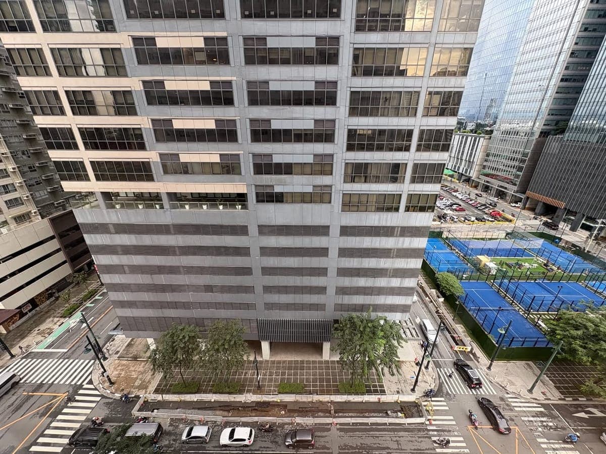 Property Name: Avida Towers Turf BGC - photo 1