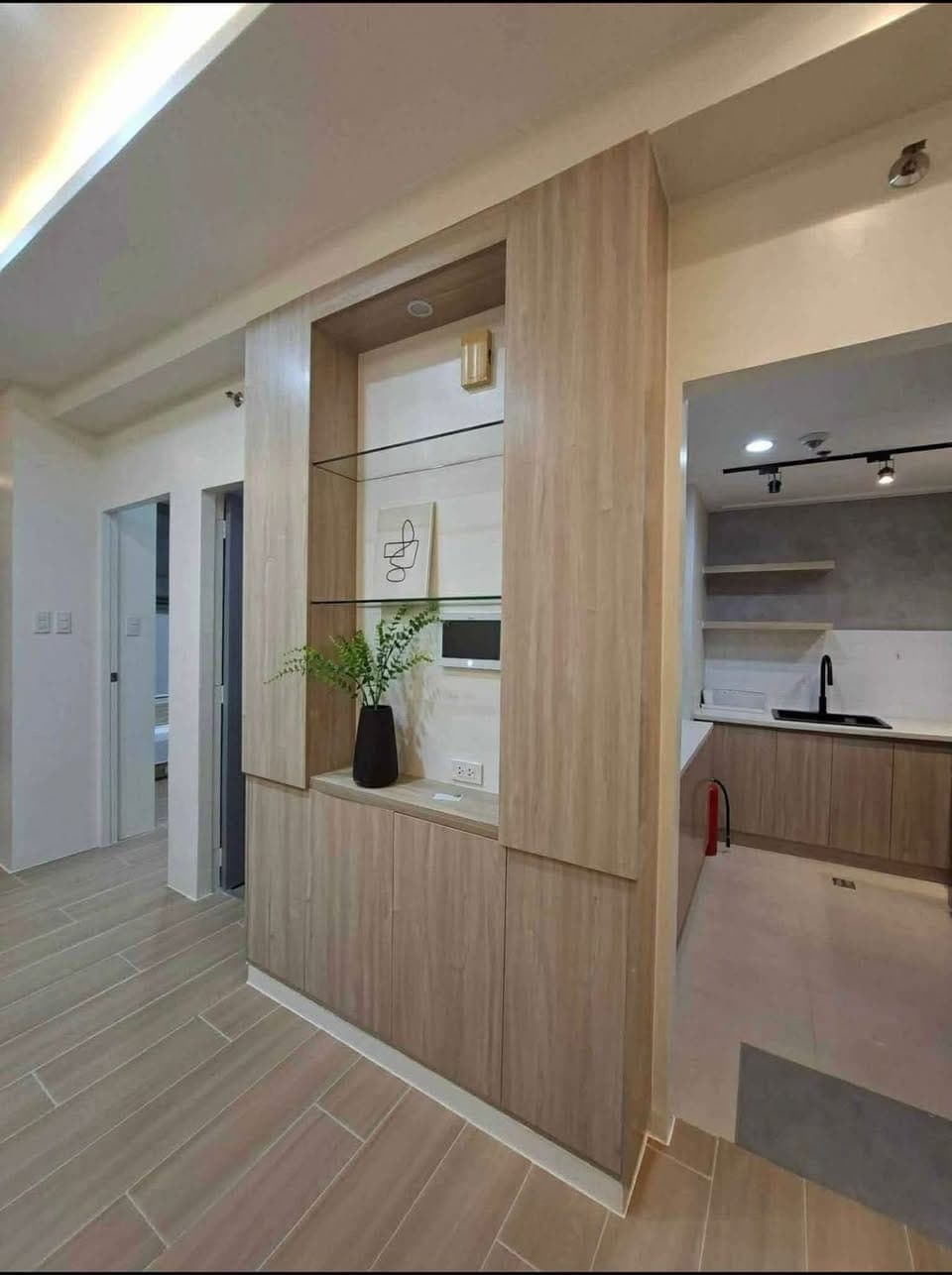 FOR RENT - photo 1