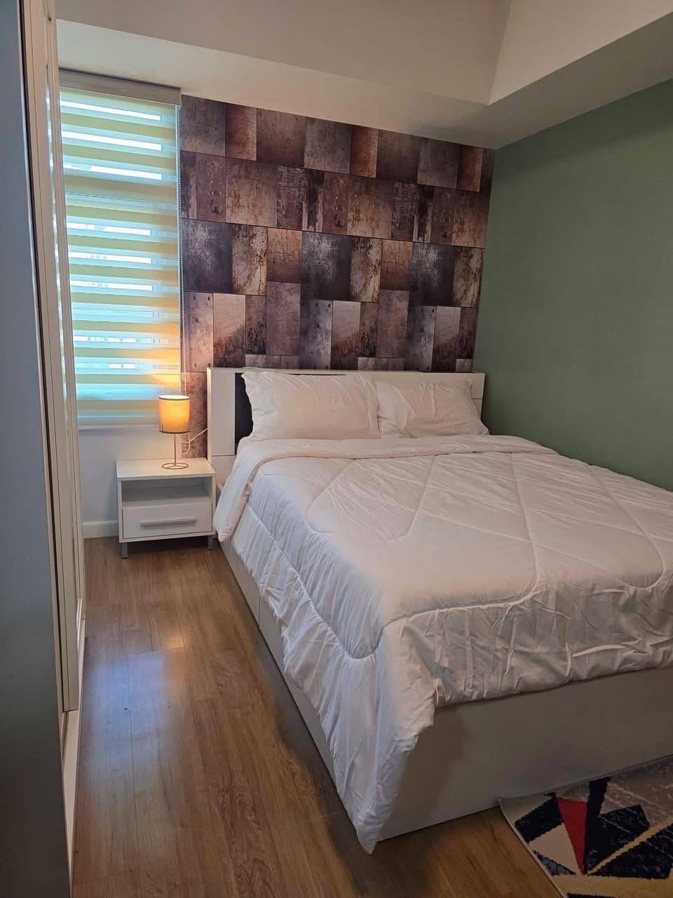 ‼️FOR RENT🏢TWO SERENDRA, MERANTI TOWER, BGC💥21st floor - photo 2