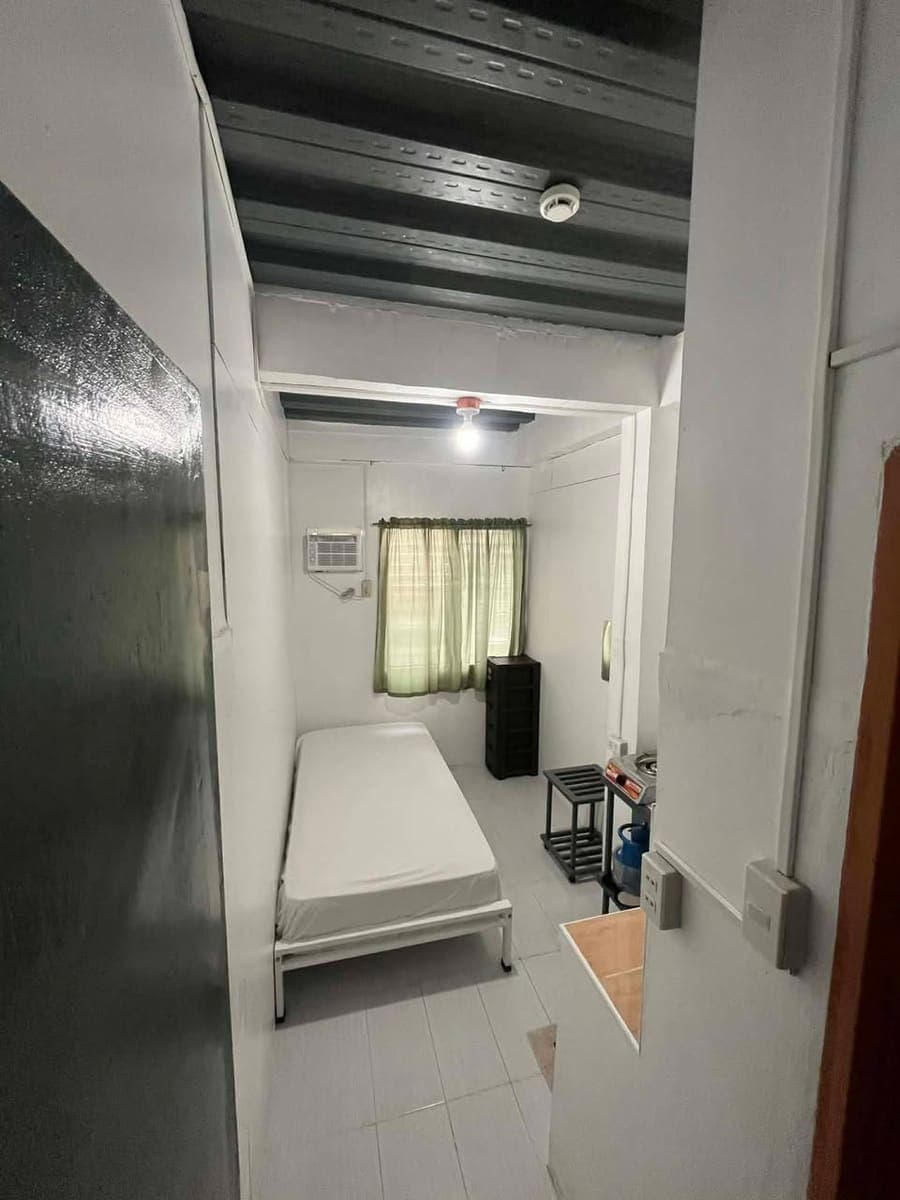 🏠 Bachelor's Pad for rent - photo 1