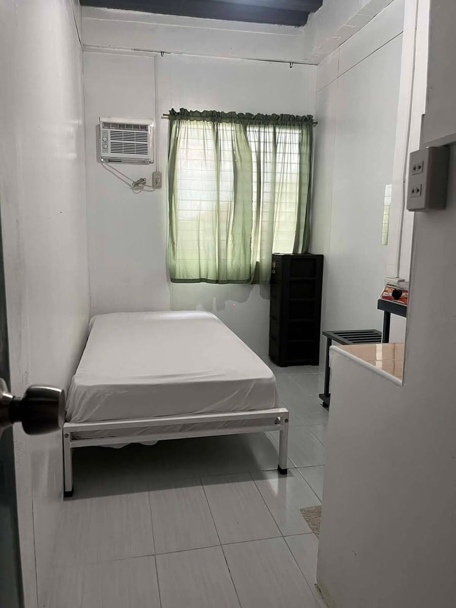 🏠 Bachelor's Pad for rent - photo 2