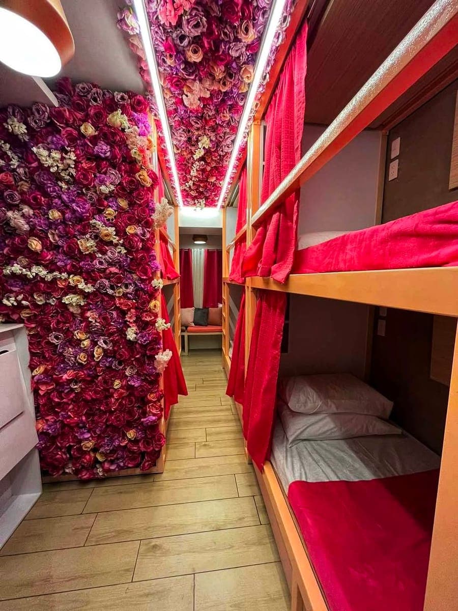 Japanese Cherry Blossom Themed Unit - Ready for Rent - photo 1