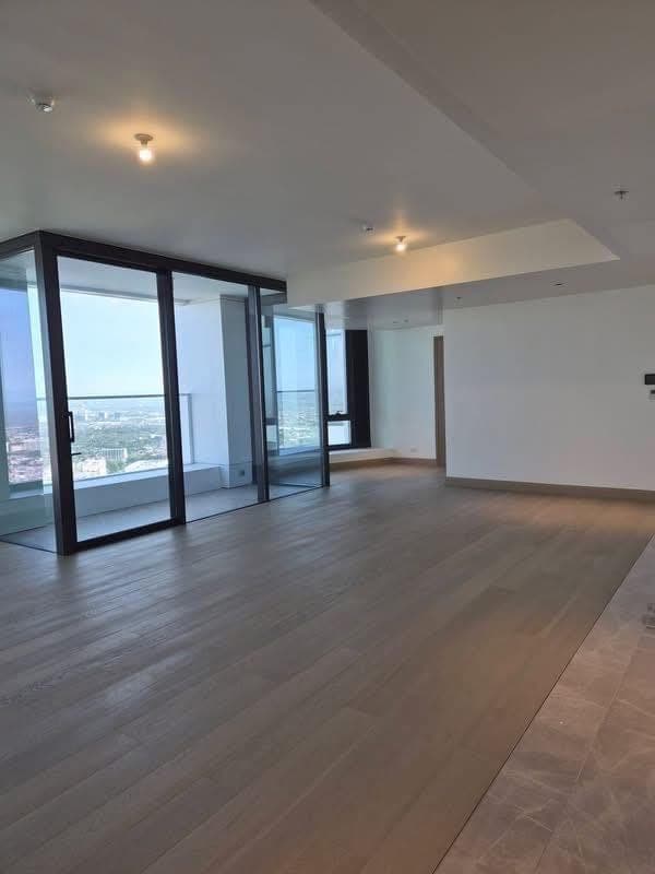 ‼️FOR LEASE AURELIA RESIDENCES, BGC, HIGHER FLOOR - photo 1