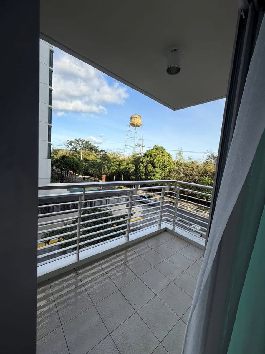 FOR RENT: THE VERANDA 1 BEDROOM - photo 3