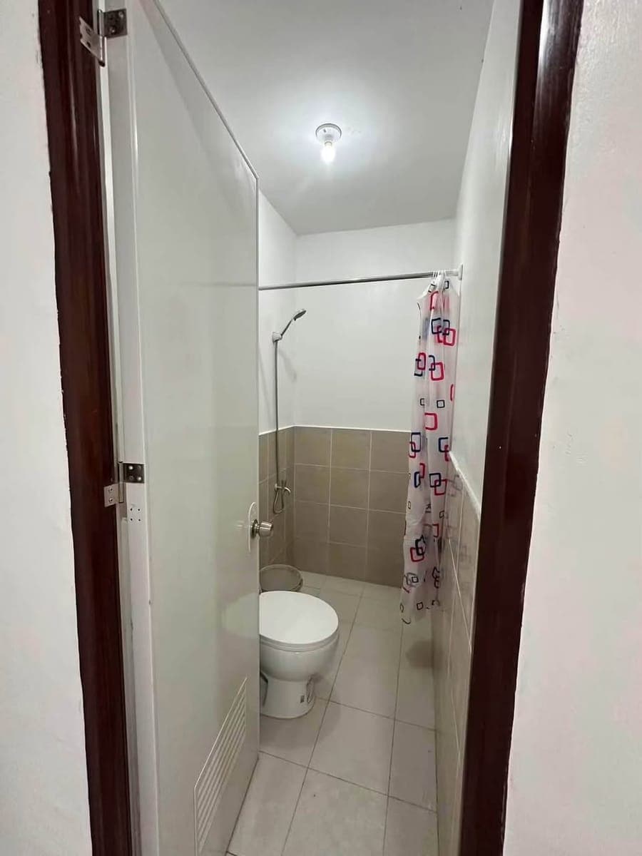 Semi Furnished - House 4 Rent - photo 4