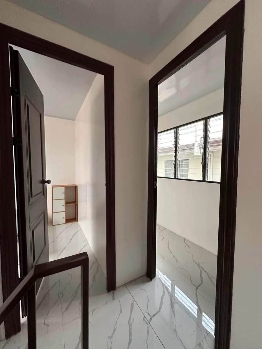 Semi Furnished - House 4 Rent - photo 5