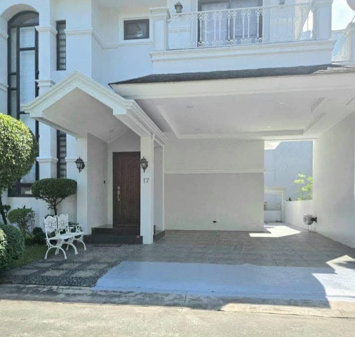 Mahogany Place 1 - photo 2