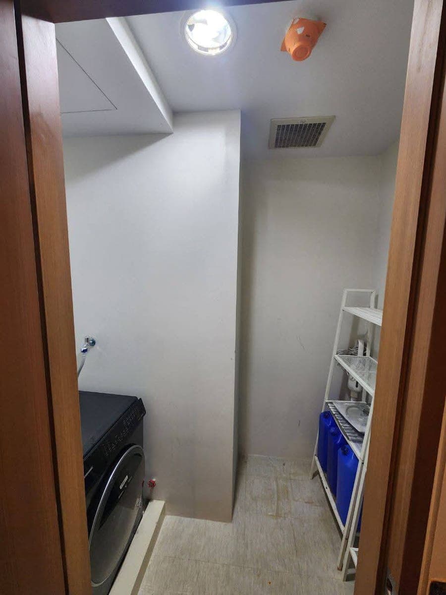2BR WITH BALCONY FOR LEASE IN BGC - photo 2