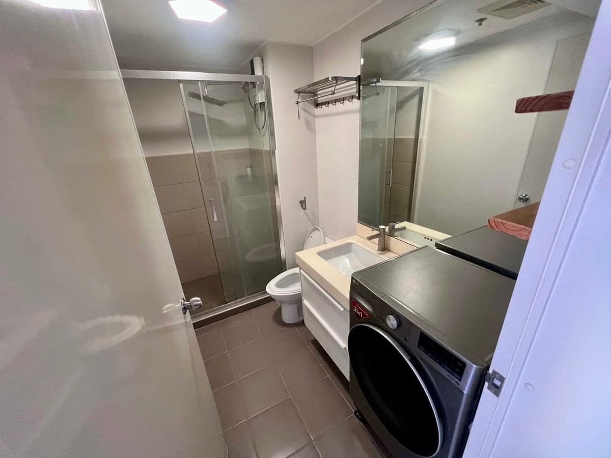 One bedroom condo for lease - photo 2