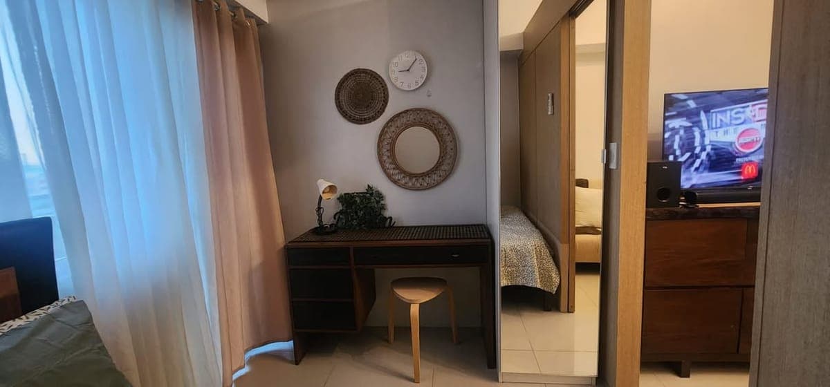 For Rent 1BR Unit with Balcony - photo 5