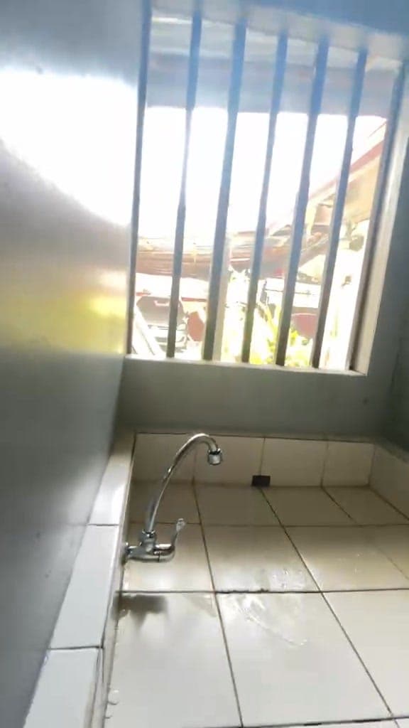 🏡10k Small House for rent (Taguig City) walking distance to BGC, Food Park & Kalayaan. - photo 3